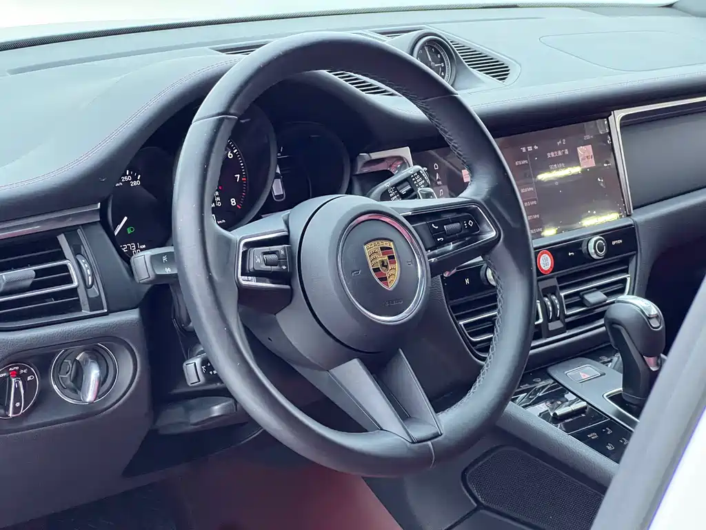 Porsche Macan 2022 — фото 8