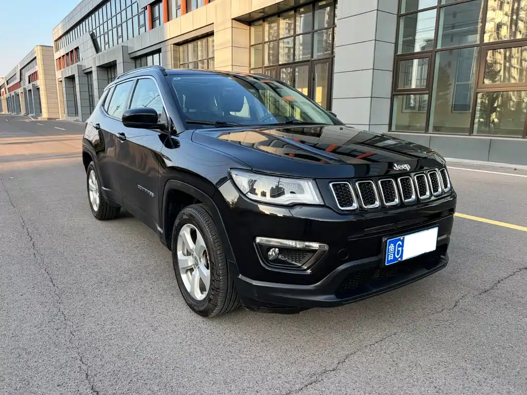 Jeep Compass — миниатюра 3