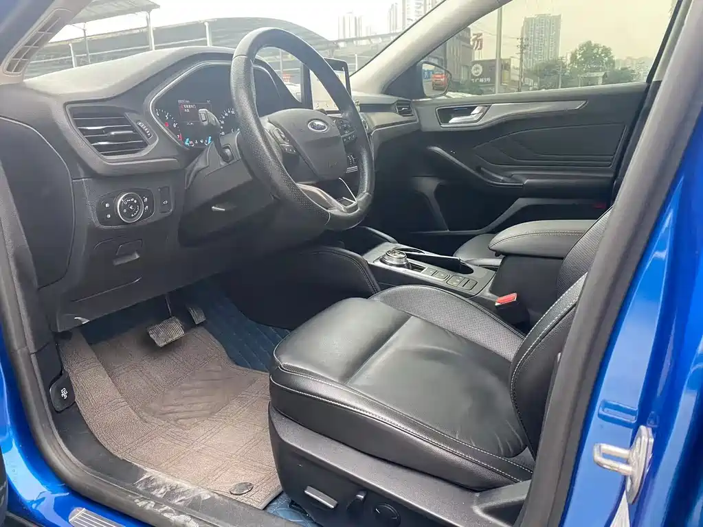 Ford Focus — миниатюра 7