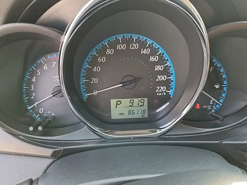 Toyota Yaris L — миниатюра 12