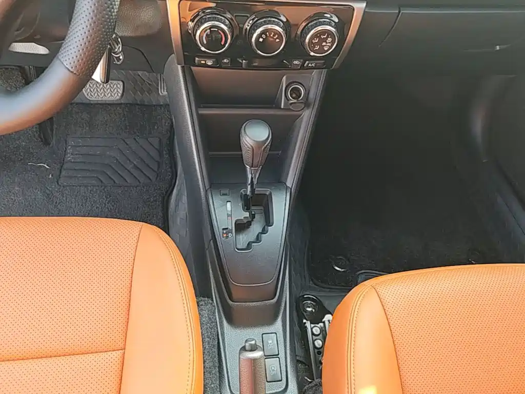 Toyota Yaris L — миниатюра 14