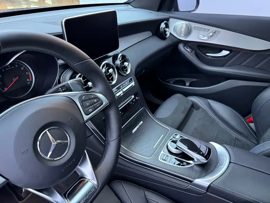 MERCEDES-BENZ GLC COUPE AMG