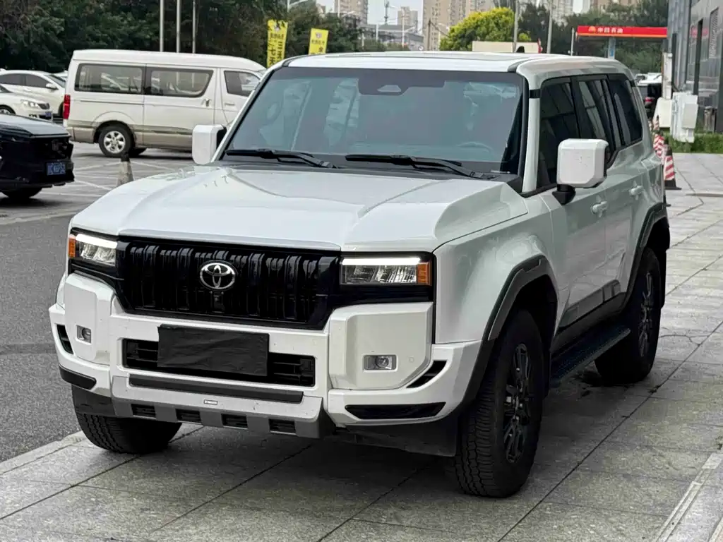 Toyota Land Cruiser Prado 2024 2.4T TX 5 мест