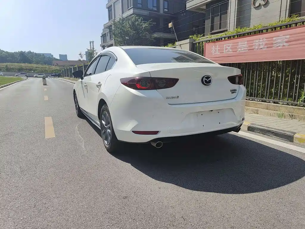 MAZDA 3 ANGKESAILA
