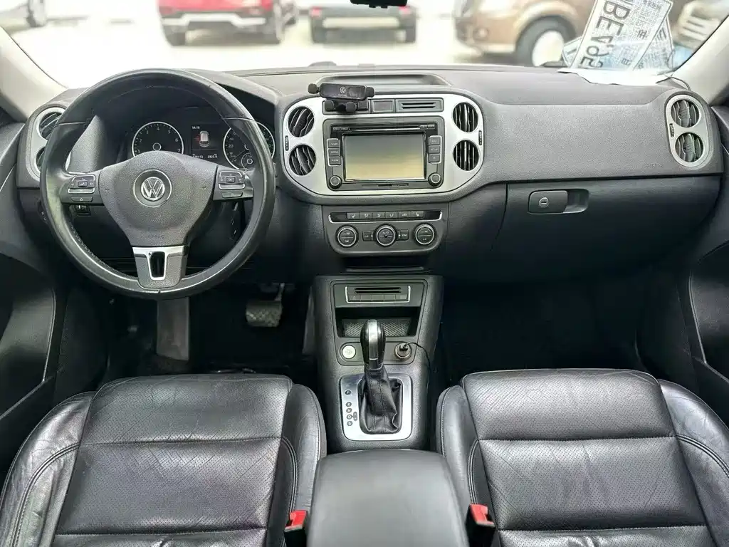 Volkswagen Tiguan — миниатюра 4