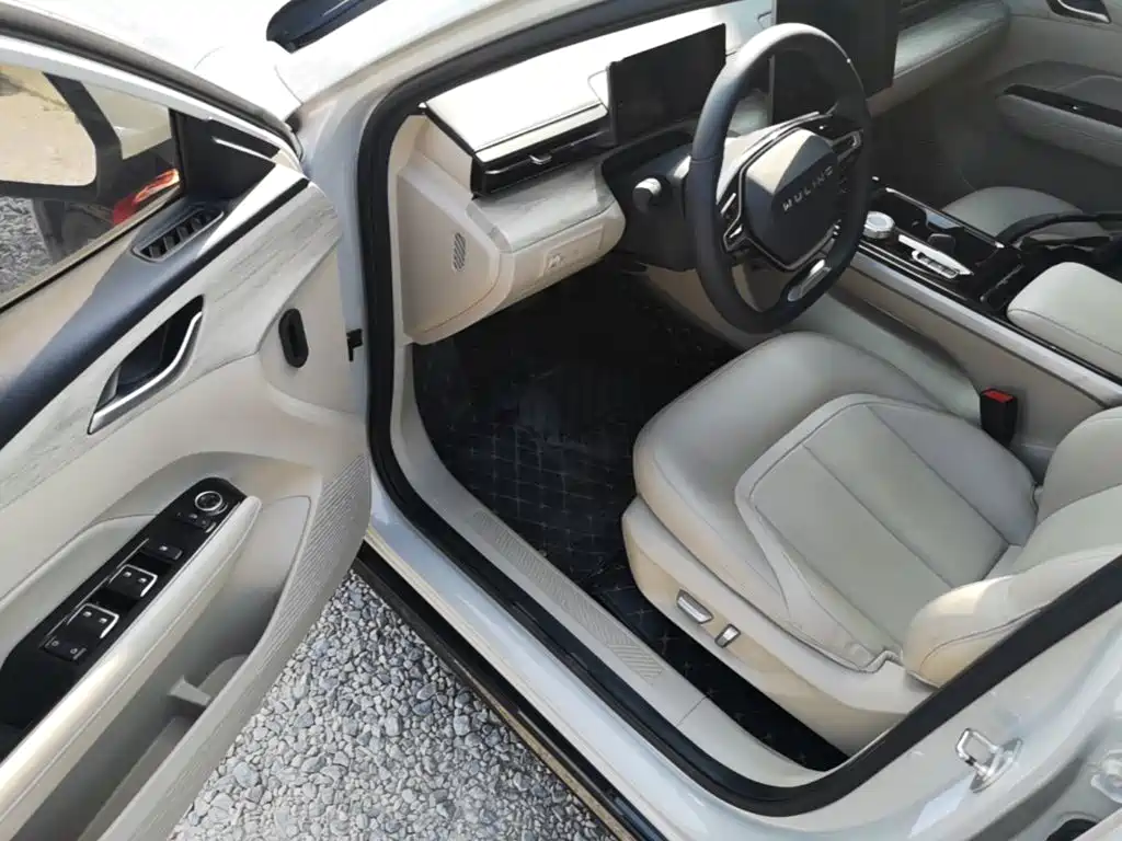 Wuling Xingguang — миниатюра 16