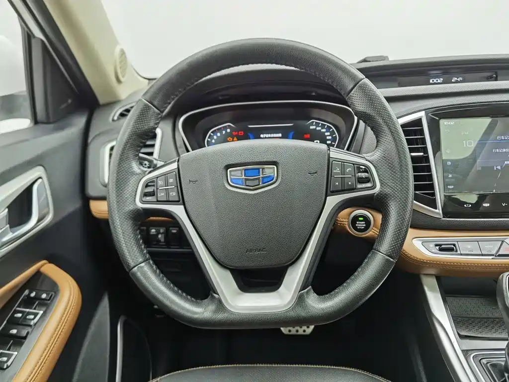 Geely Vision X6 — миниатюра 11