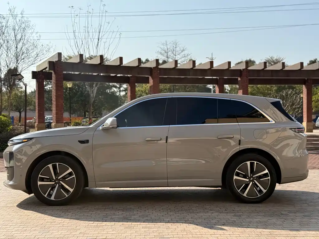 Li Auto IDEAL L6