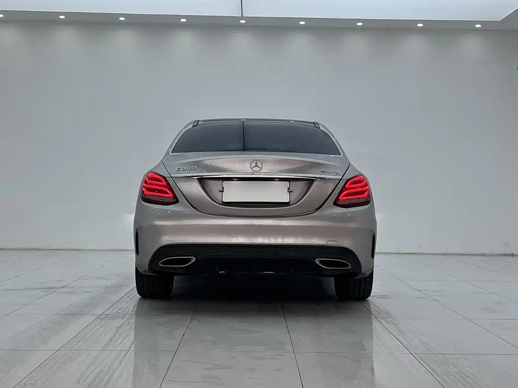 Mercedes-Benz C-Class — миниатюра 7
