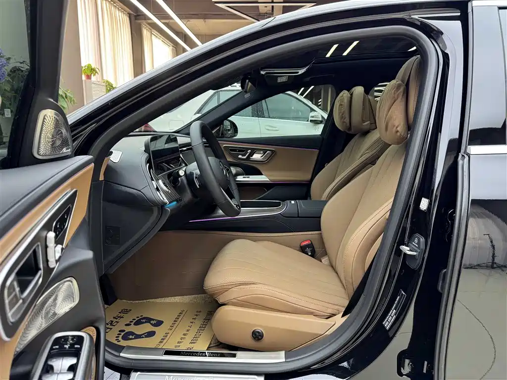 Mercedes-Benz E-Class E 2025 E 300 L Fashion