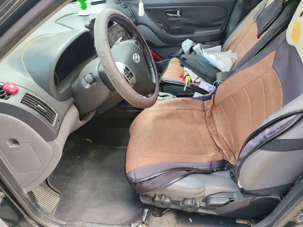 Hyundai Elantra — миниатюра 16