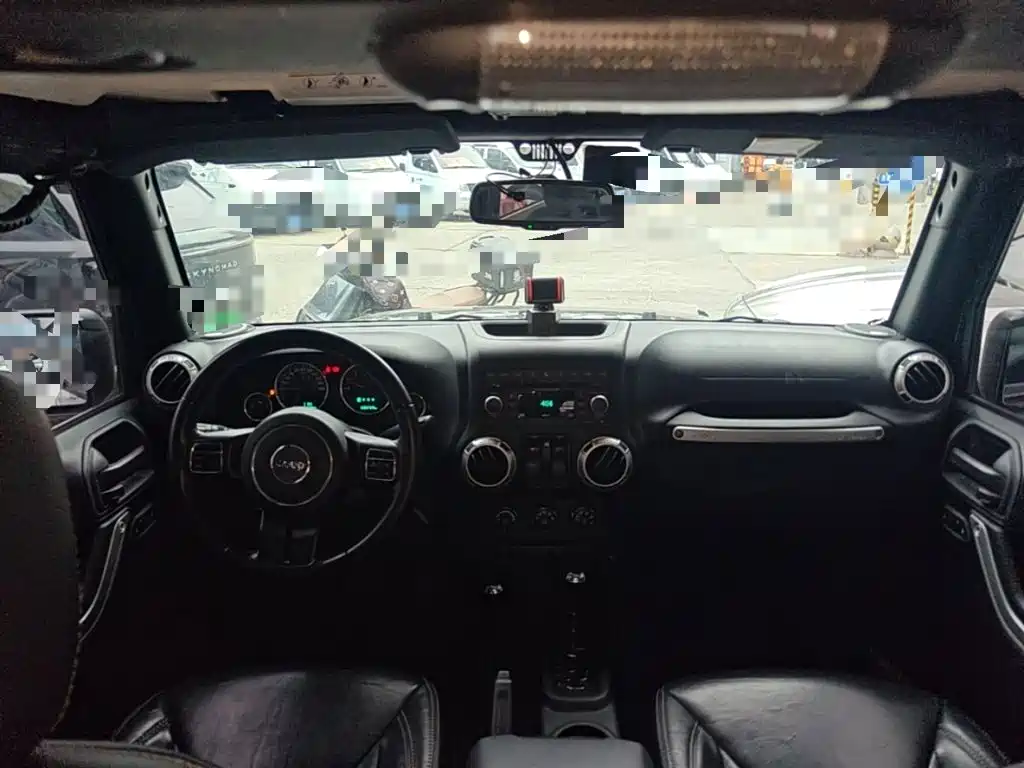 Jeep Wrangler — миниатюра 10