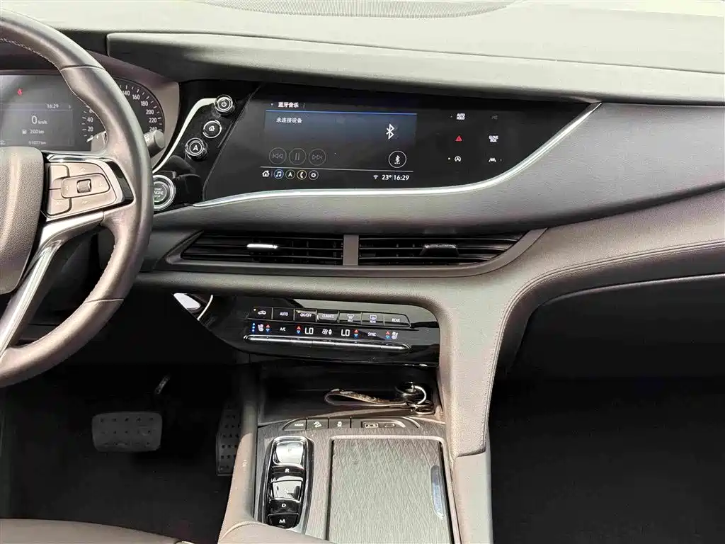 Buick Enclave 2022 652T Luxury 7 мест