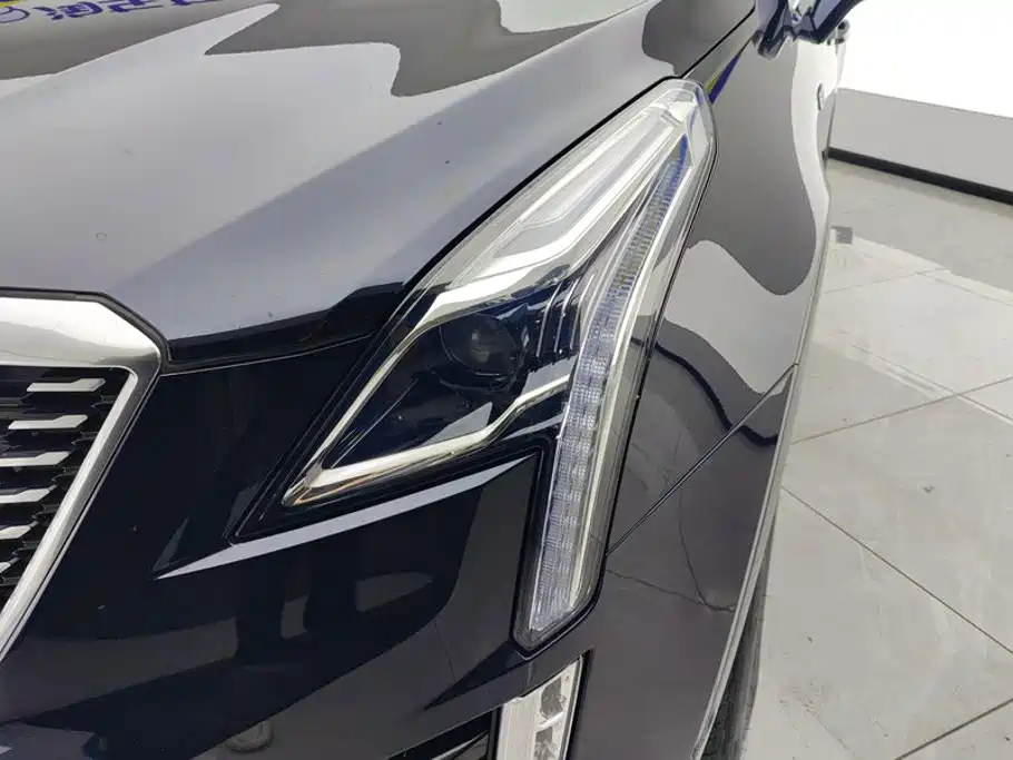 Cadillac XT5 — миниатюра 5