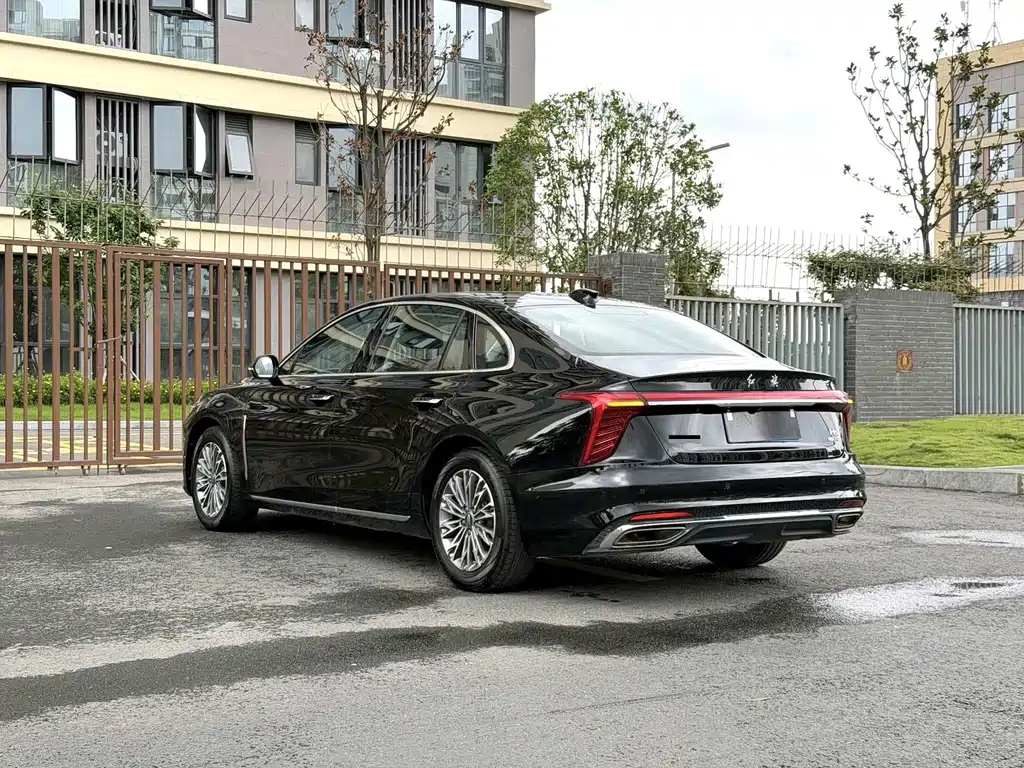 Hongqi Hongqi H5 — миниатюра 14