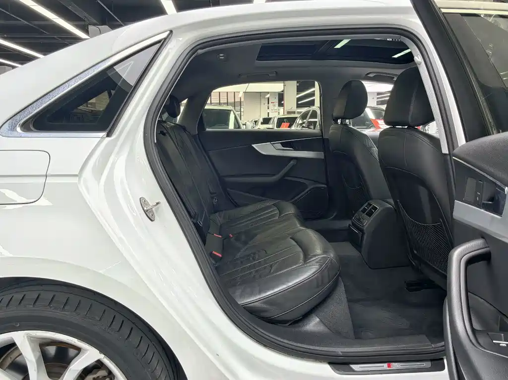 Audi A4L — миниатюра 11