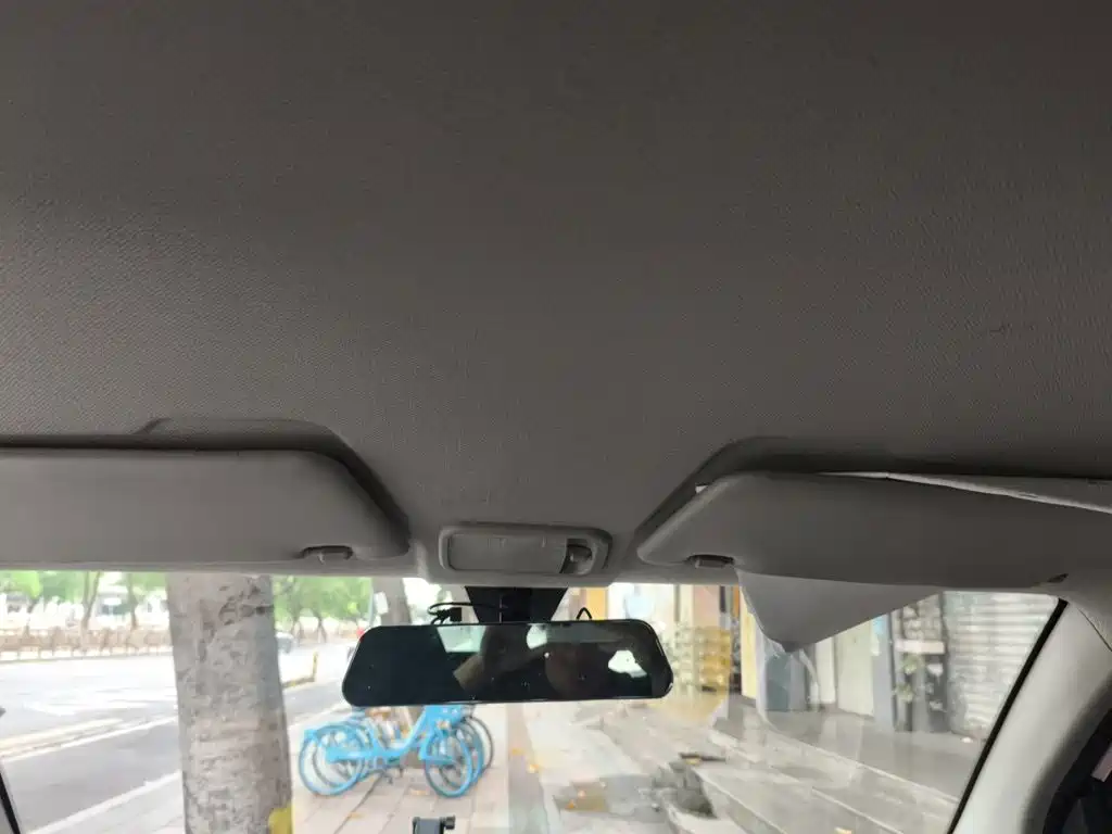 Wuling MINIEV — миниатюра 9