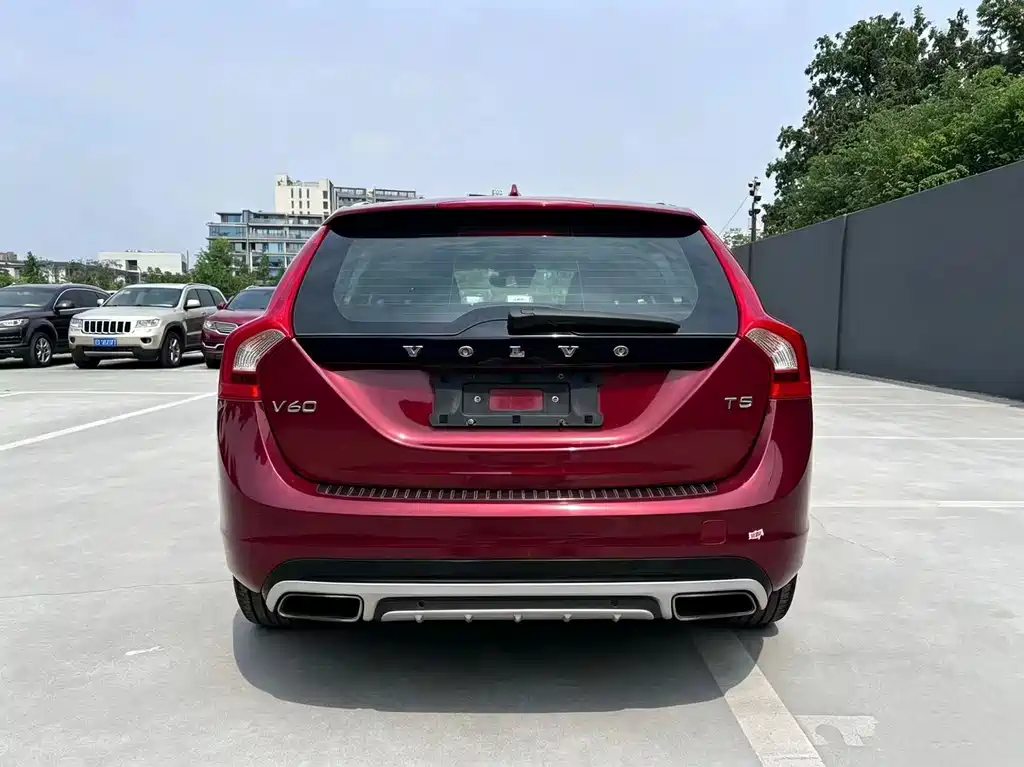 Volvo V60 2016 T5