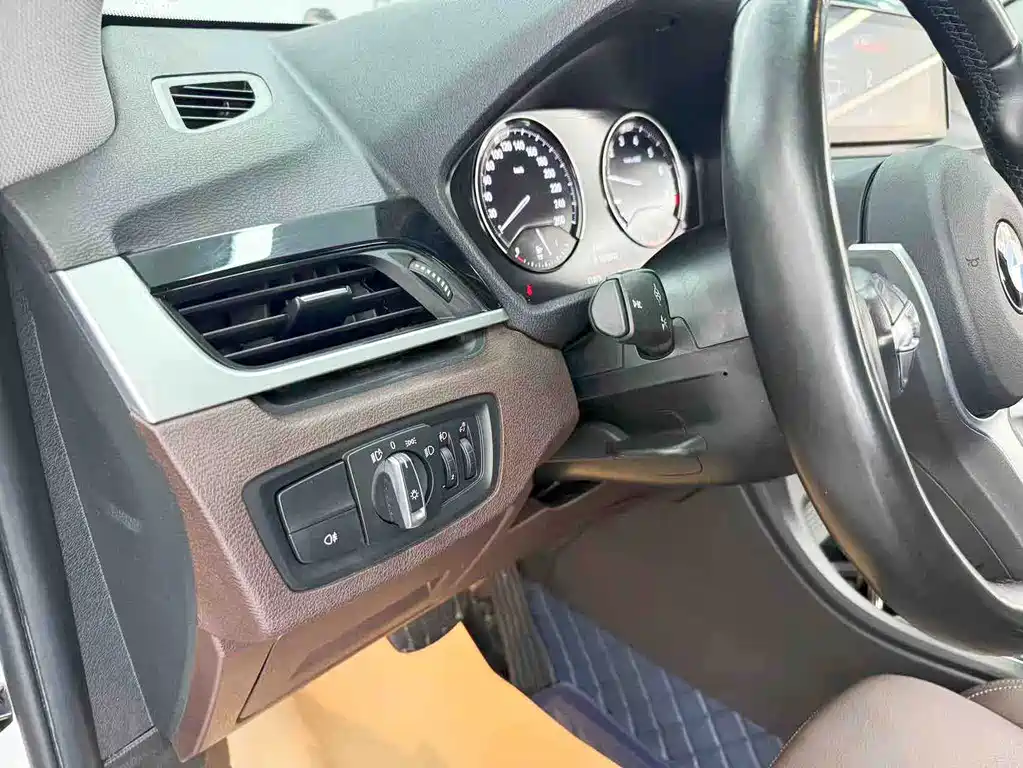 BMW X1 — миниатюра 14