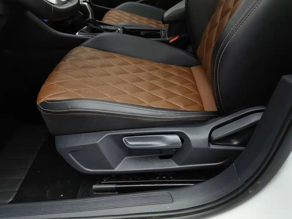Volkswagen Sagitar — миниатюра 20