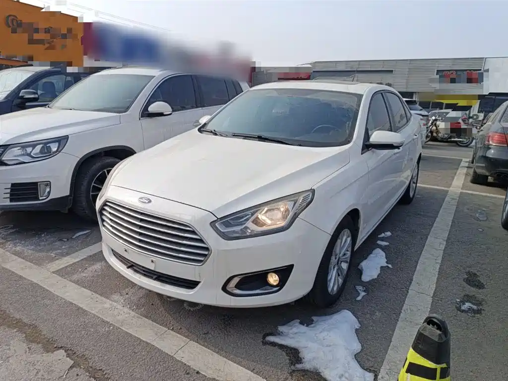 Ford Escort 2016
