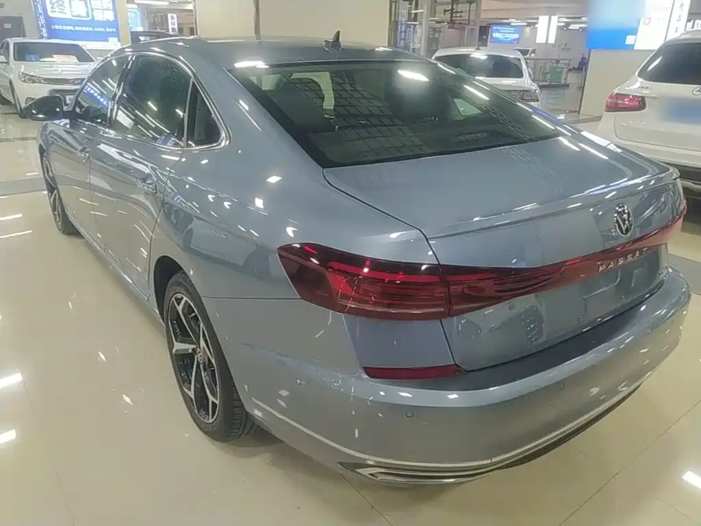 Volkswagen Passat — миниатюра 5