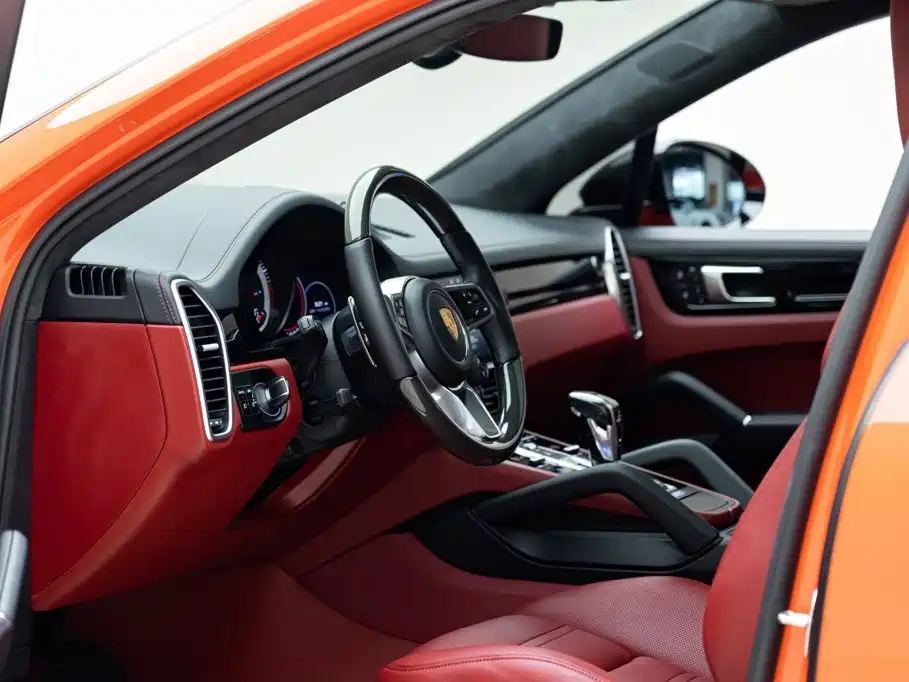Porsche Cayenne — миниатюра 10