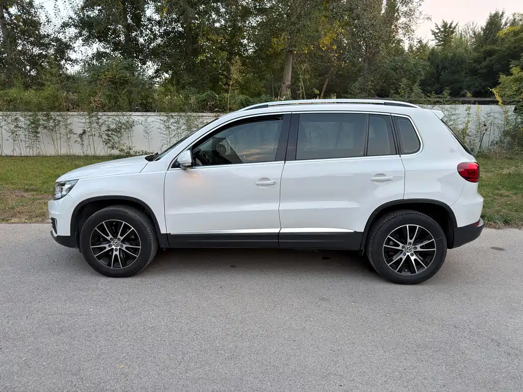 Volkswagen Tiguan — миниатюра 3