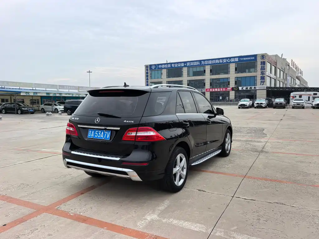 Mercedes-Benz M-Class — миниатюра 6