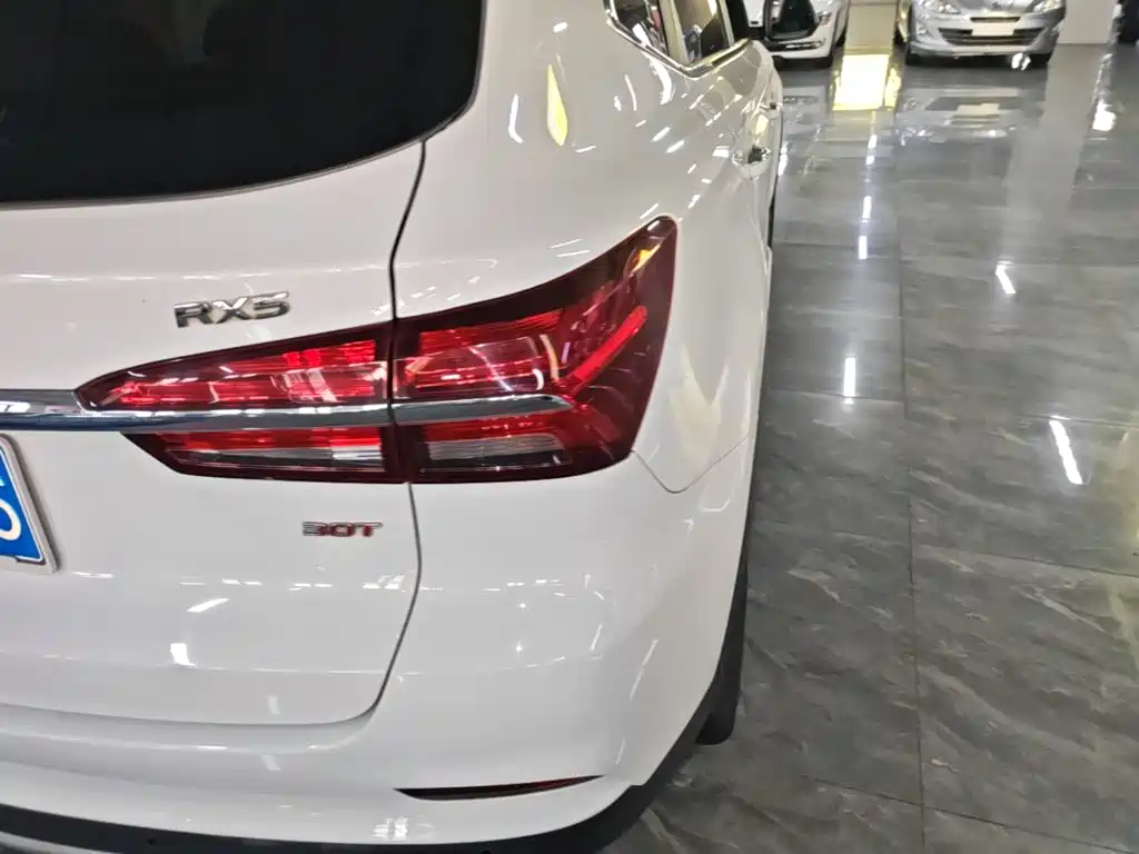 Roewe RX5 — миниатюра 8