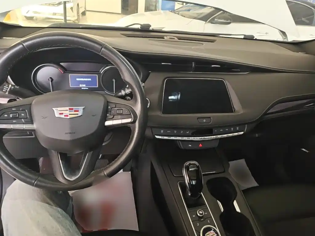 Cadillac XT4 — миниатюра 10