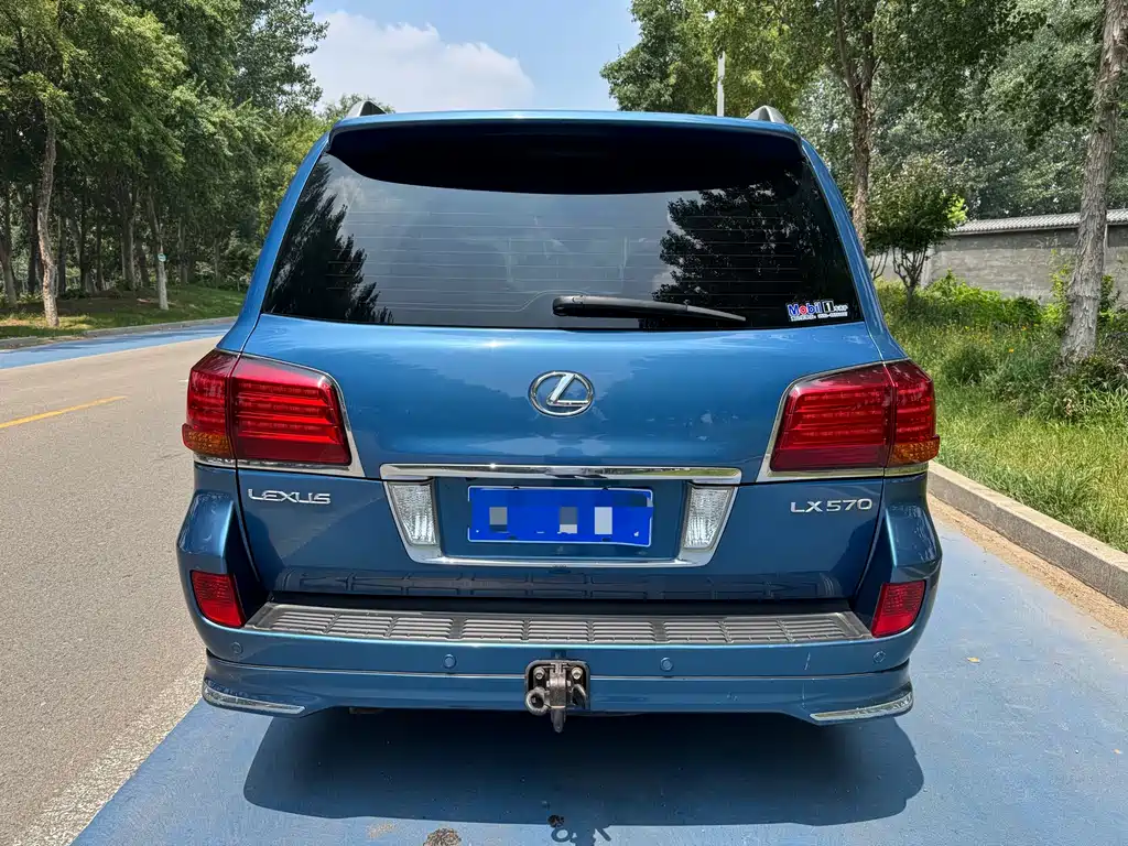 Lexus LX 2007 570