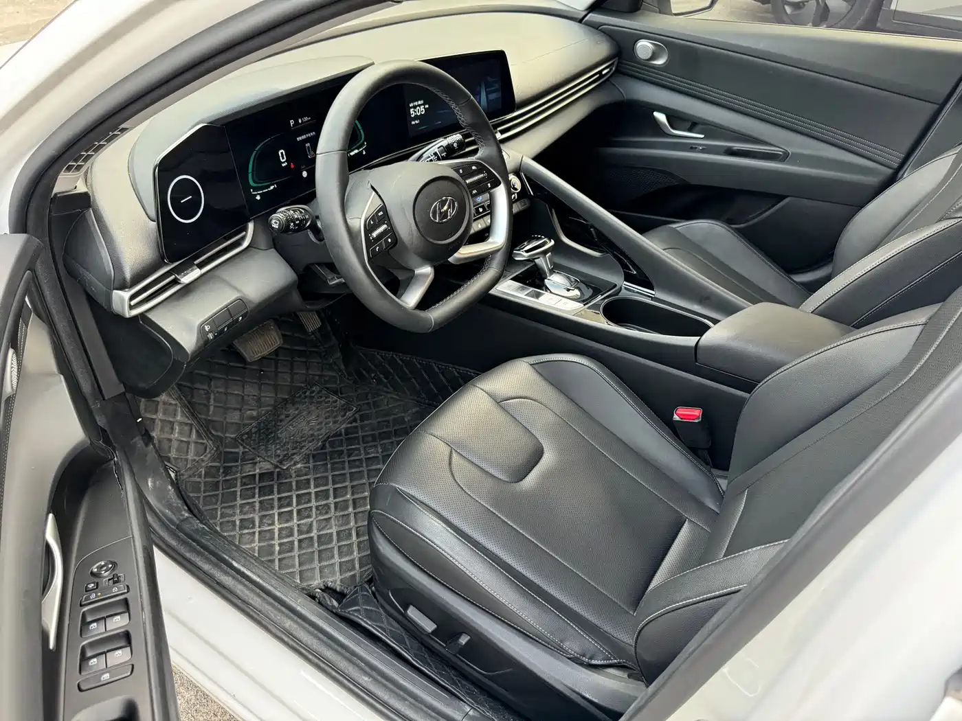 Hyundai Elantra id 4514288 из Китая 13