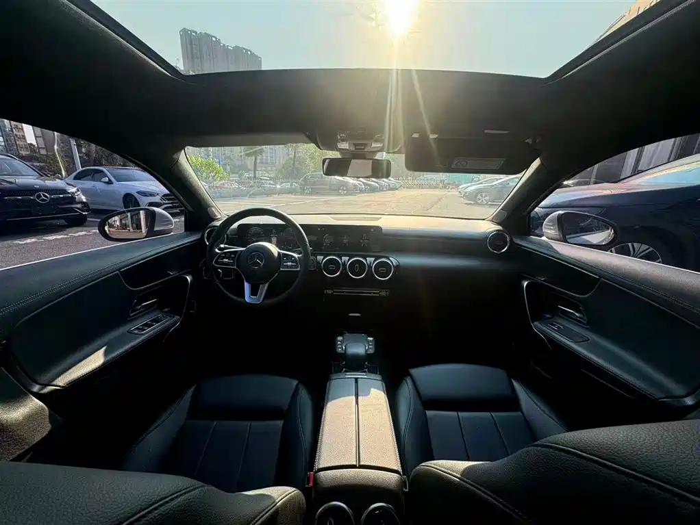 Mercedes-Benz A-Class — миниатюра 10
