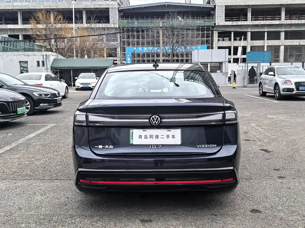 VOLKSWAGEN ID.7 VIZZION