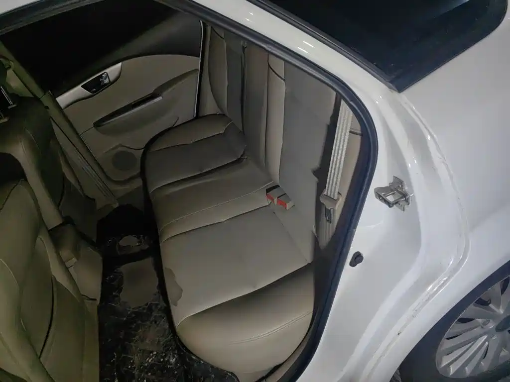 Buick Excelle — миниатюра 18