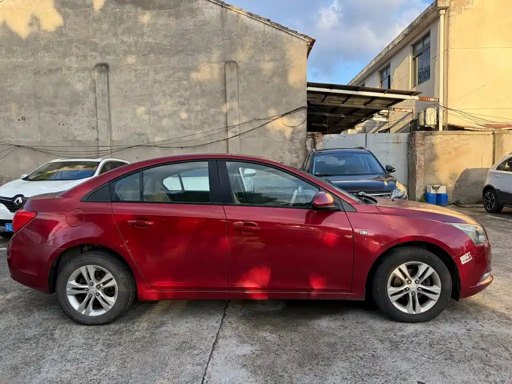 Chevrolet Cruze — миниатюра 4