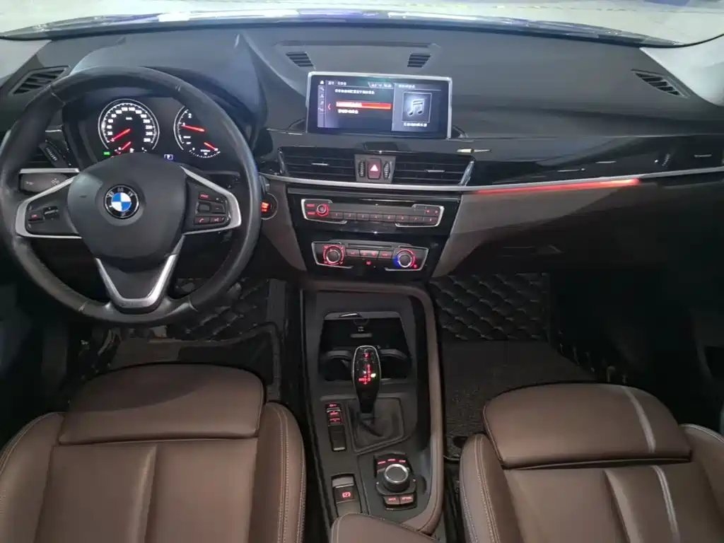 BMW X1 — миниатюра 10