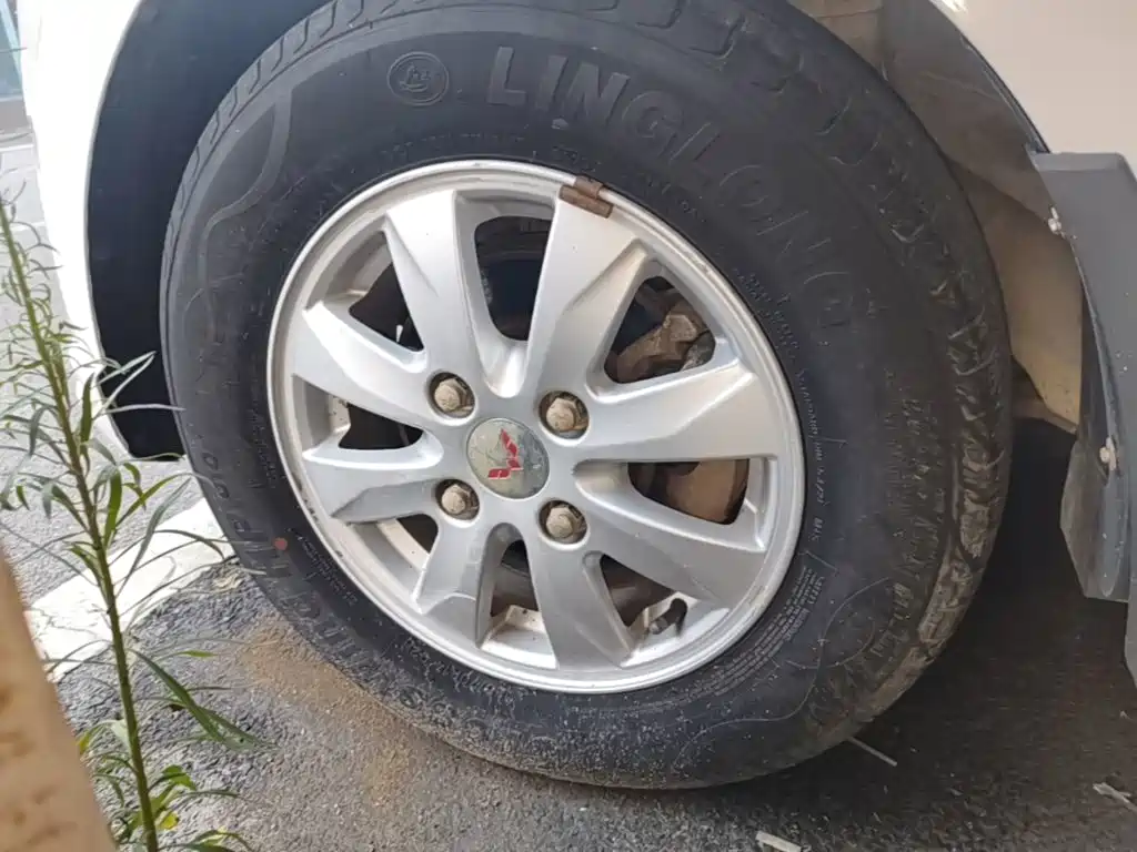 Wuling Hongguang — миниатюра 23