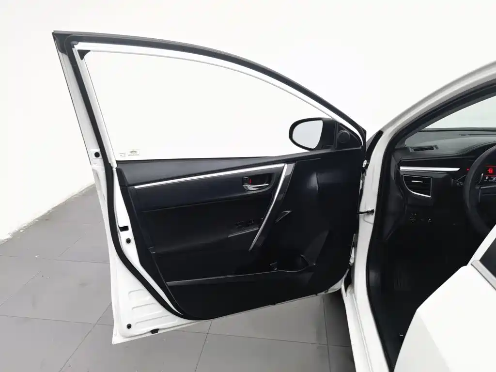Toyota Corolla — миниатюра 8