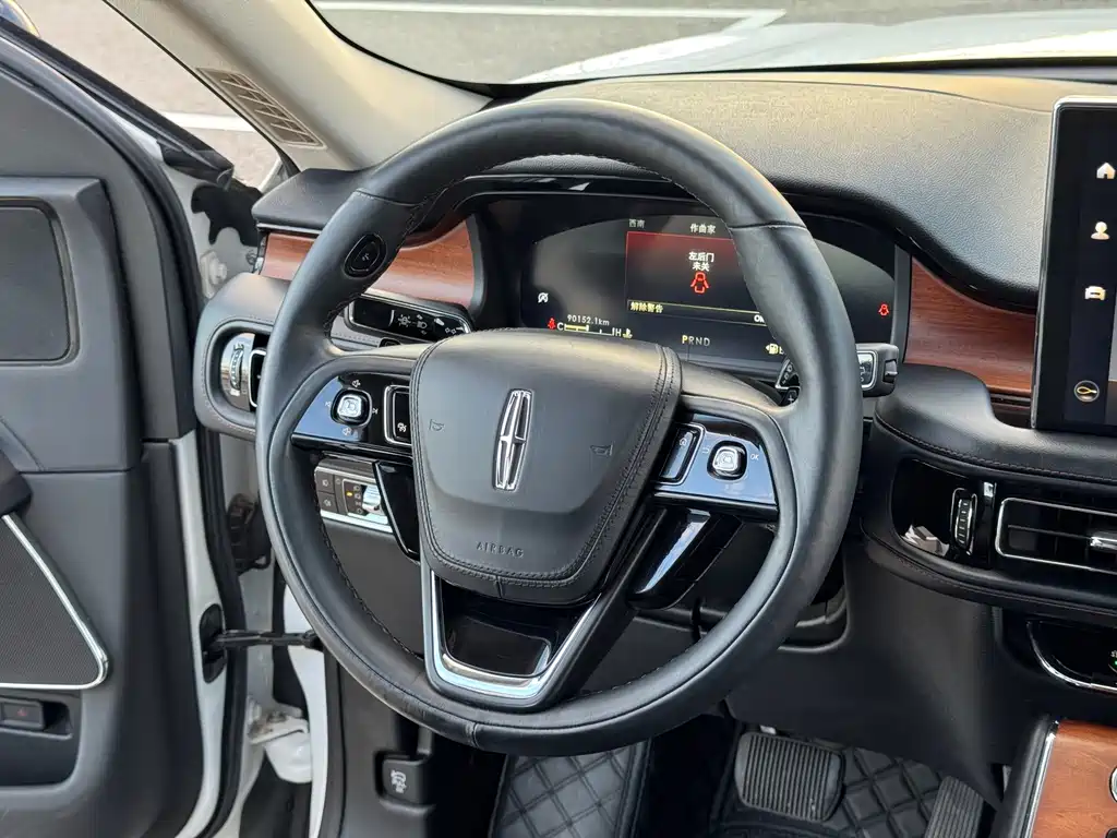 Lincoln Aviator — миниатюра 20