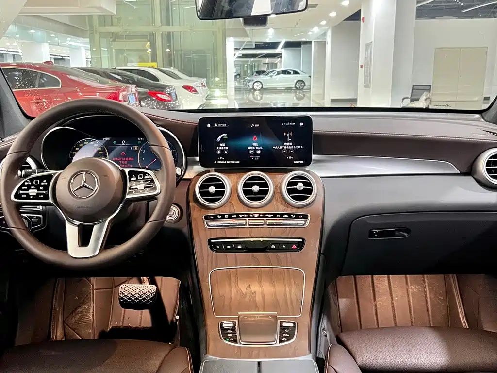Mercedes-Benz GLC — миниатюра 8