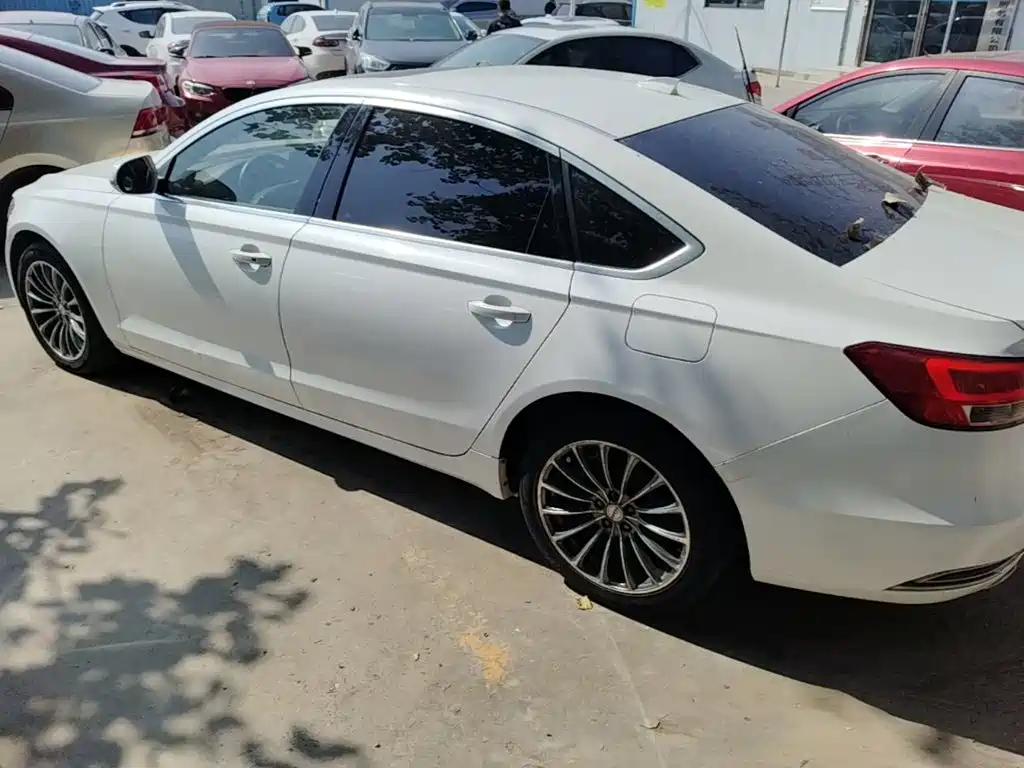 Zotye Zotye Z700 — миниатюра 5