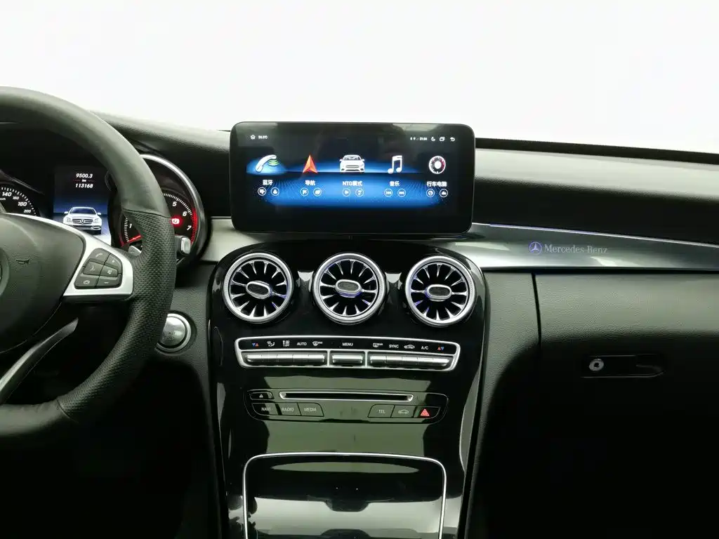 Mercedes-Benz C-Class — миниатюра 12