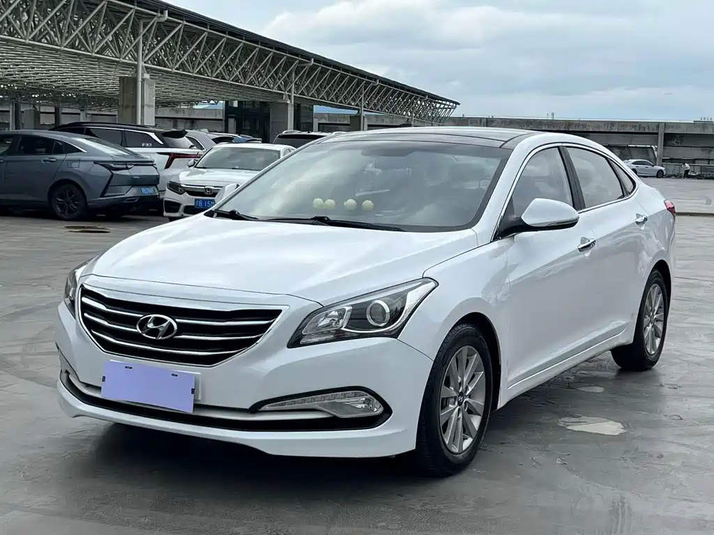 Hyundai Mistra 2014