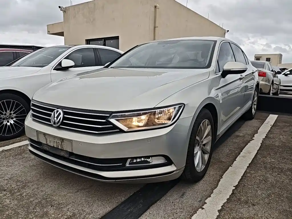 Volkswagen Magotan — миниатюра 2