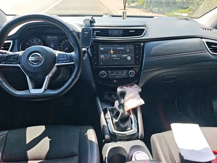 Nissan Qashqai — миниатюра 12