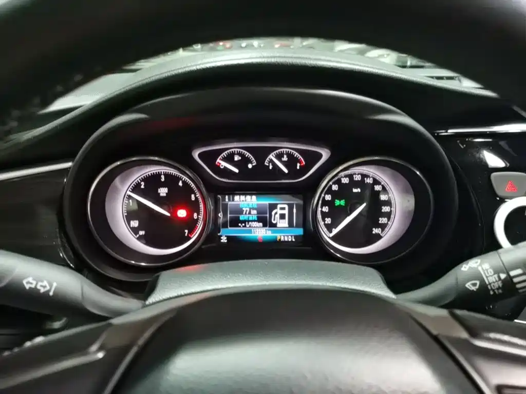 Buick Envision Plus — миниатюра 15