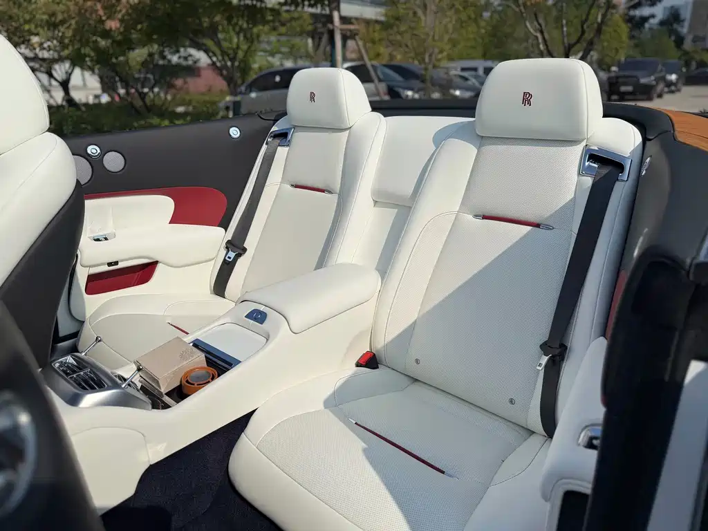 Rolls-Royce Dawn — миниатюра 16