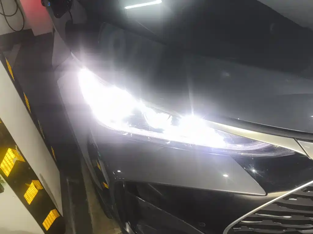 BYD Tang New Energy — миниатюра 7